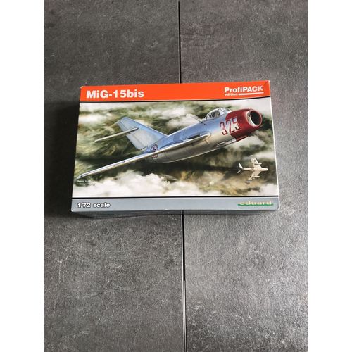 Maquette Avion Eduard 7056 1/72 Mig-15bis-Eduard