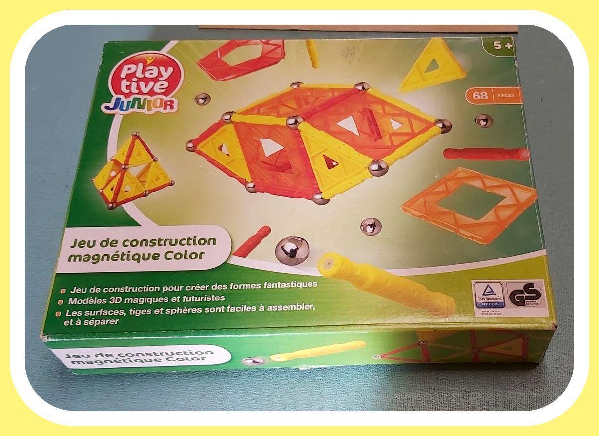jeu de construction Magnetic Color . playtive junior - 68 pièces 
