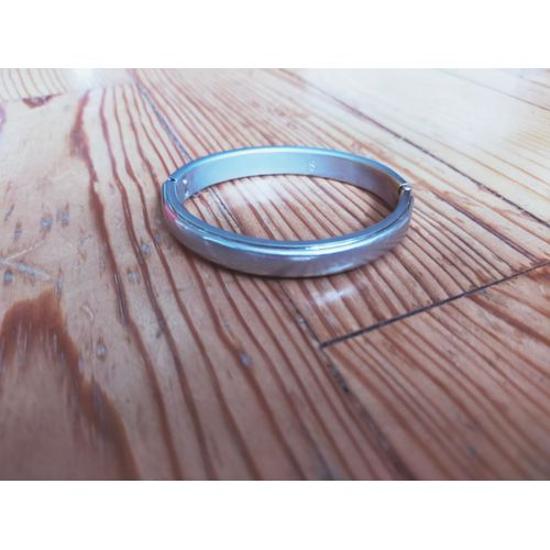 Bracelet Jonc Rigide Argenté À Cliquet