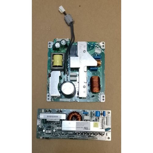 Cartes d'alimentation pour projecteur vidéo Panasonic PT-CW230E
