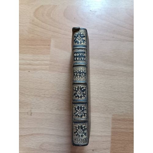 Nouveau Testament De Jésus Christ, Vulgate Éditions En Latin - Sixti V. Pont Max Et Clementis Viii