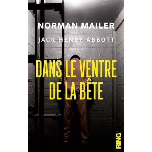 Dans Le Ventre De La Bête