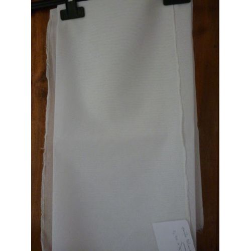 Coupon Voile Blanc Moucheté 0,70 X 0,90