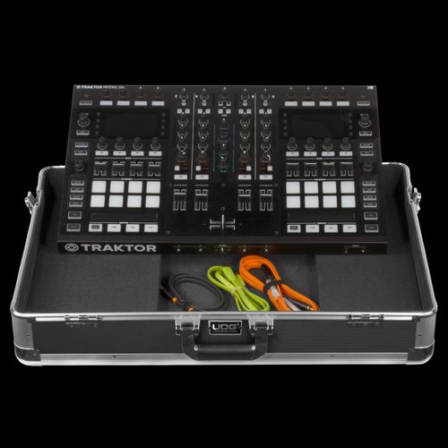 UDG U 93013 SL - UDG Ultimate Pick Foam Flight Case Multi Format XL Silver