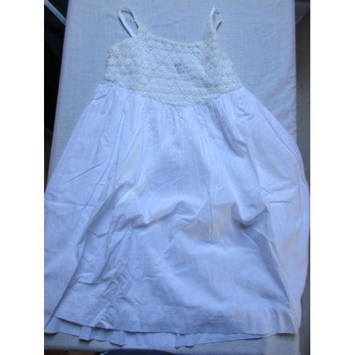 Robe Blanche, 8 Ans
