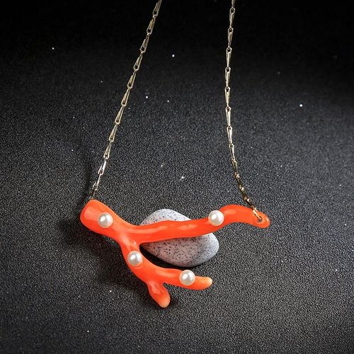 Pendentifs De Collier Unique Émail Rouge Corail Imitation Perle Acrylique Pendentif Collier Pour Les Femmes Cadeaux Coul