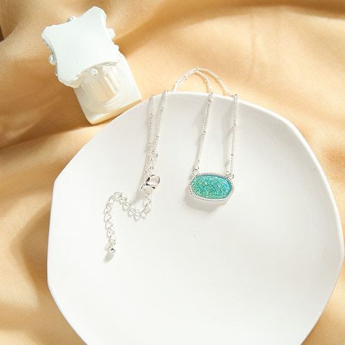 Ras Du Cou Bijoux Fantaisie Simple Couleur Argent Vert Résine Pierre Pendentif Collier Court Ras Du Cou Pour