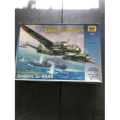 Maquette Avion 1/72 Zvezda German Bomber Junkers Ju-88a4-Zvezda