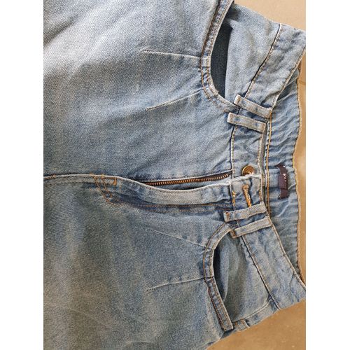 Jean Boyfriend
