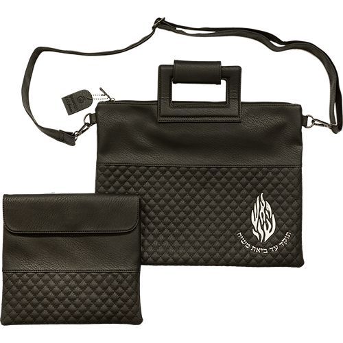 Ensemble de pochettes de Talit & Tefiline Simili Cuir 38x31 Cm - Noir - flamme Haech chéli en relief