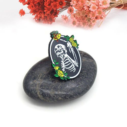 Broches Ovales En Émail Squelette Noir Et Blanc Deuil Pour Les Épinglettes Mortes Vestes À Dos Bijoux D'insigne Gothique