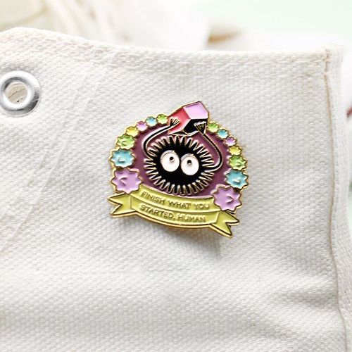 Dessin Animé Amusant Badge Émail Broche Noir Épine Balle Jaune Bannière Colorée Guirlande Créative Émail Broche Personnalisé Broche Punk Bijoux Cadeau