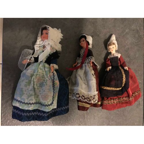 Lot De Trois Petites Anciennes Poupées Folklorique , Bretagne...