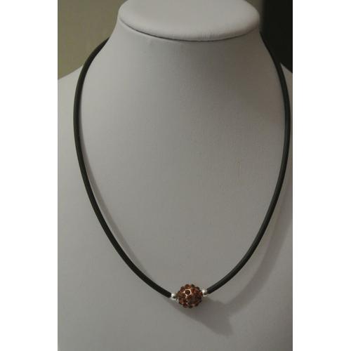 Collier Chamba Miel Sur Cordon Noir