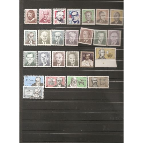 25 Timbres Neufs Allemagne Orientale 1973