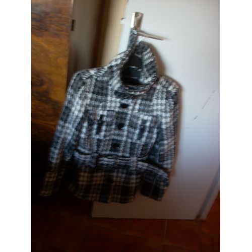 Veste Longue Zara Basic Taille S 58% Polyester,42% Laine Doublure 100% Polyester.