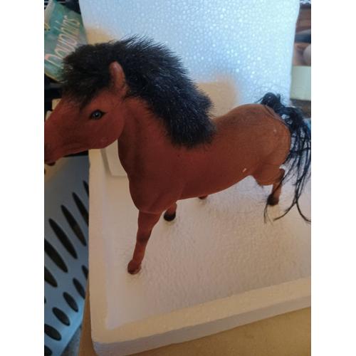 Cheval Genre Velours Marron