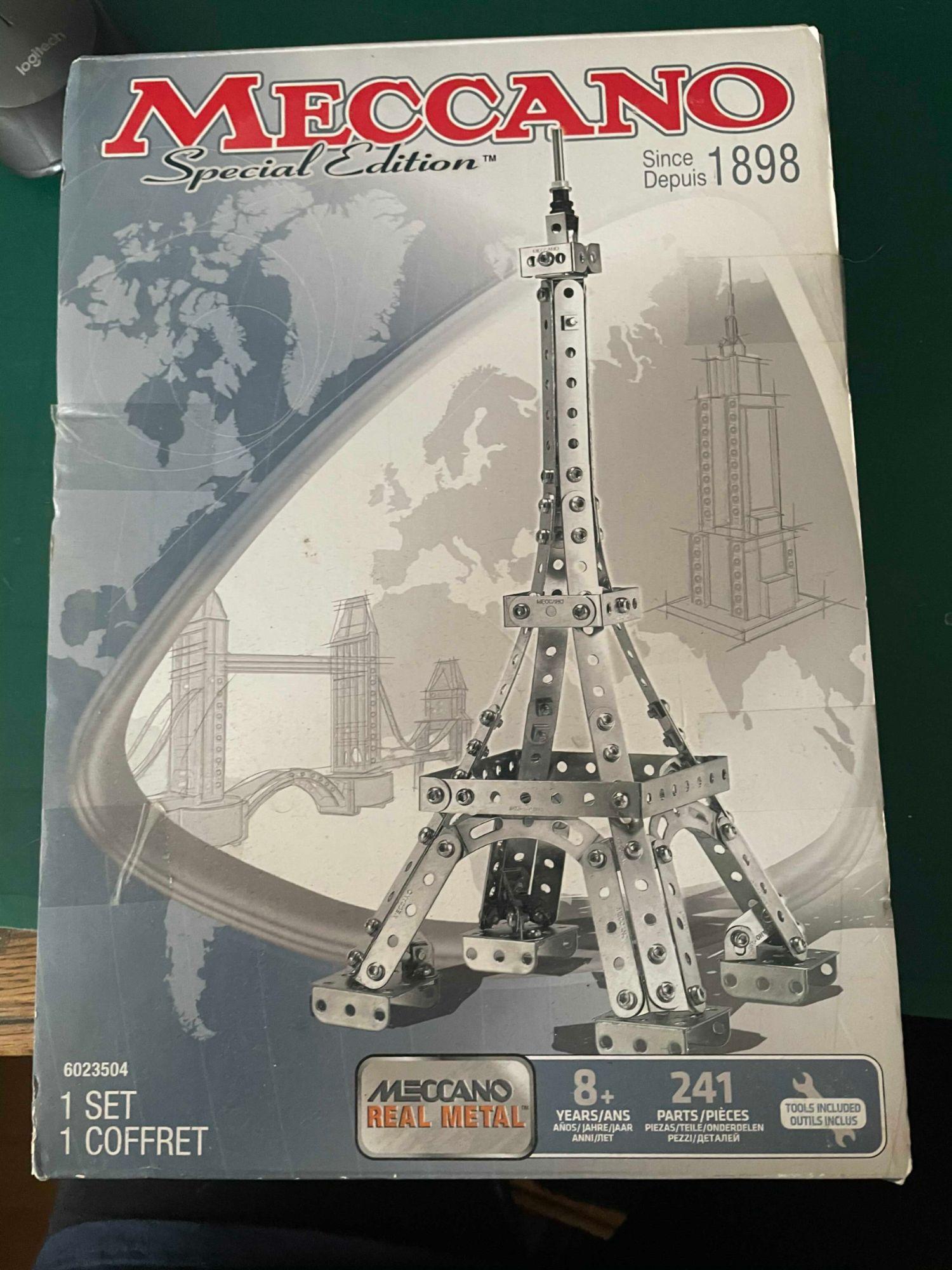 MECCANO Meccano tour Eiffel lumineuse 62 cm pas cher 