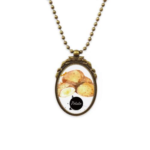 la pomme de terre légume savoureux healthy aquarelle le collier de bijoux  de luxe vintage de laiton à l'ancienne.