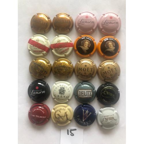 *** Lot De 20 Capsules De Champagne Toutes Différentes *** Dont 2 Ruinart, 2 Lanson Rosé, 2 Mumm Cordon Rouge, 2 Cliquot, 2 Heidsieck, 2 Moët, (Couleur Ou Dessin Différent), 1 Lanson Noir, ..........