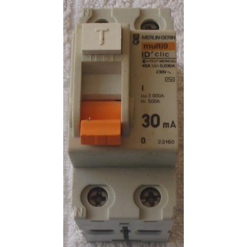 INTERRUPTEUR DIFFÉRENTIEL ID' CLIC 30 mA 40A MERLIN GERIN 23160