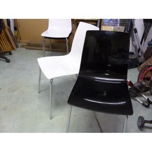 Lot De 2 Chaises Design Blanches / Noires