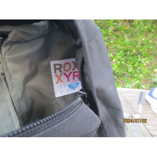 Sac pour collégien marque ROXY à roulettes noir peu servi