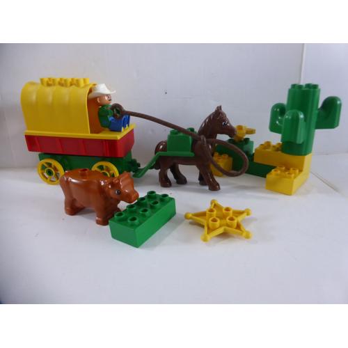 Lego Duplo Western Diligence Chariot Charrette Avec Cheval Et Vache + Figurine De Cow Boy Avec Son Lasso