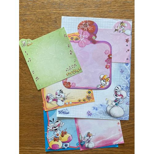 (B10) Lot Feuilles Diddl 