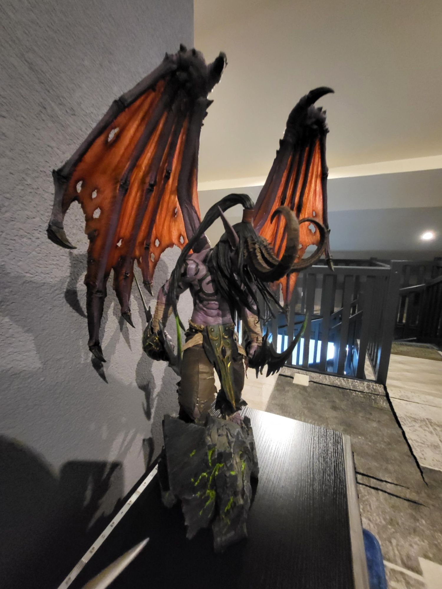 Statue Wow Illidan Officiel Avec Son Carton D'origine (60cm).