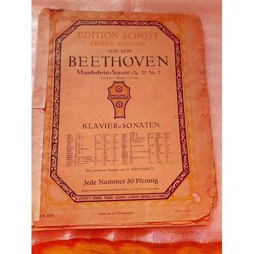 Partition Beethoven Mondschein Sonate Op, 27 N02 Klavier Sonaten Édition (Mondschein Sonata Op, 27 N02 Sonates Pour Piano Édition)