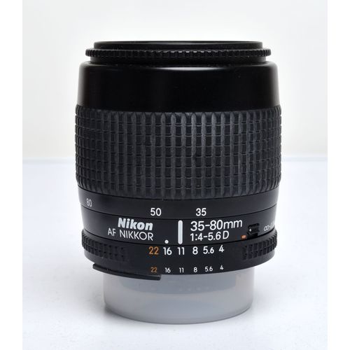 Nikon 35-80 mm / F 4.0-5.6 AF D ZOOM-NIKKOR