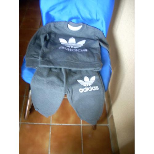 Ensemble Pantalon Et Sweat Adidas 3 Ans.