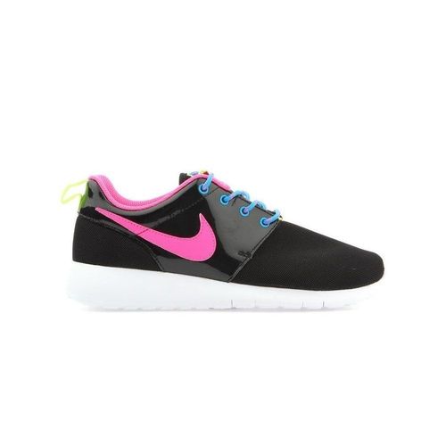 Baskets Basses Nike Roshe One Noir