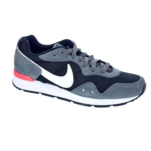 Nike Md Runner 2 Running Shoes for Men - Black/White (43 EU) price from  souq in Saudi Arabia - Yaoota!