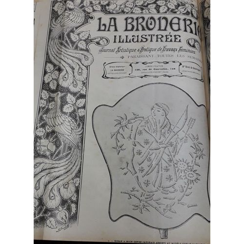 La Broderie Illustrée - Journal Artistique Et Pratique De Travaux Féminins, 6e Année, N°48 (29 Novembre 1903) : Ecran À Main Genre Japonais / Couverture De Berceau Et Lit D Enfant / Petit Plateau En(...)