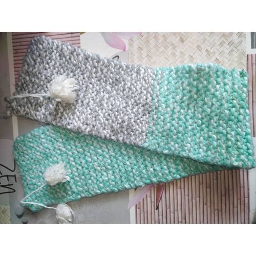 Écharpe En Laine Épaisse Fait Main Enfant Gris Et Vert Avec Pompons
