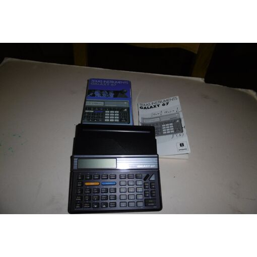 CALCULATRICE TEXAS INSTRUMENTS GALAXY 67