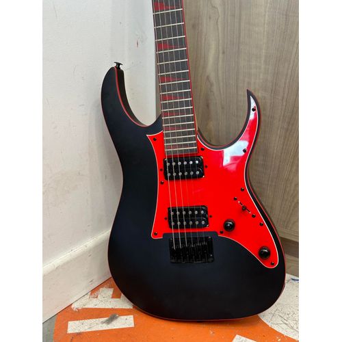 Guitare Ibanez Gio Rouge Et Noir Gs230402480