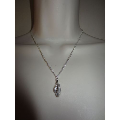 Collier Avec Pendentif En Quartz Blanc
