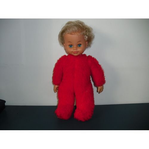 Vintage Poupée Bella Moumoutte Rouge