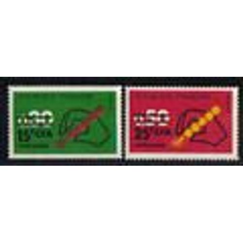 Code Postal La Paire Surchargés C F A (La Réunion) Année 1972 N° 410 411 Yvert Et Tellier Luxe