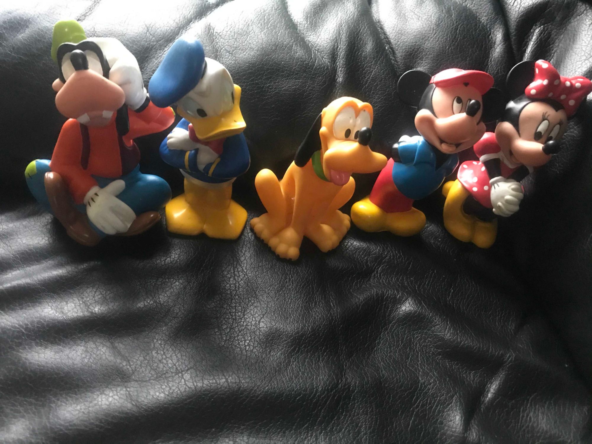 Lot De 5 Anciennes Petites Figurines Disney 14cm ( Plutot-Donald-Mickey-Minnie..)