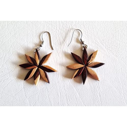 Boucles D'oreilles Marqueterie Bois Forme Étoile Tons Marron