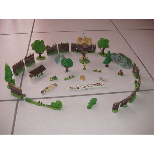 Tres Grand Lot Village Asterix Et Obelix Atlas En Plomb Atlas-Atlas