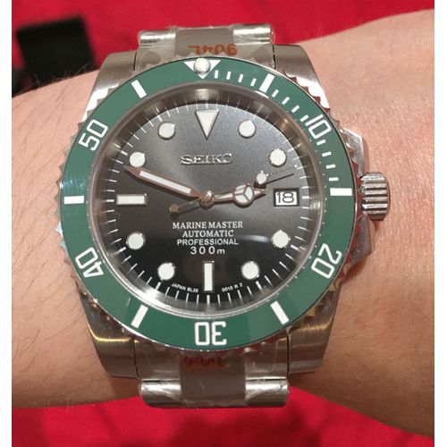 Montre Seiko Mod Automatique Mouvement Nh35 Kermit Hulk Hommage Submariner