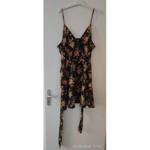 Robe D'été Femme Taille 44 Elle Est En Excellent État Comme Neuve