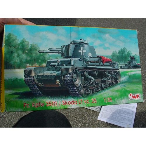 Cmk 1/35 Maquette Char Skoda Vz3.5 Pzkpfw 35 (T) Neuf Boite-Cmk
