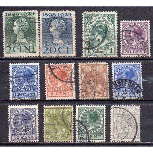 Pays-Bas- Lot De 16 Timbres Oblitérés- Reines
