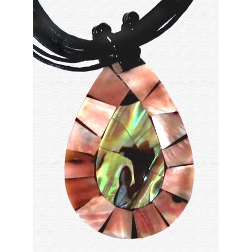 Pendentif De Nacre Sur Collier Cordons Noir
